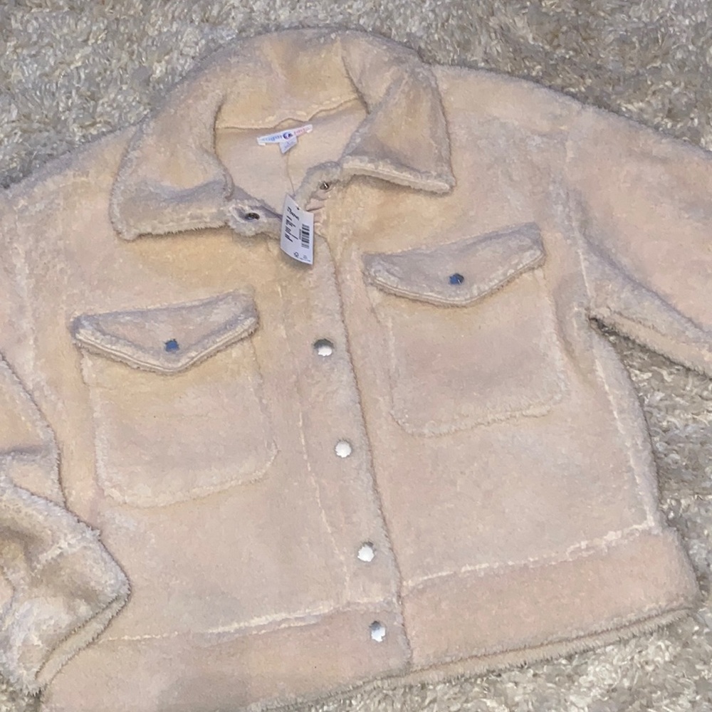 NWT Sugar & Jade L 12/14 button-up sherpa shirt jacket in cream. cozy & cute!